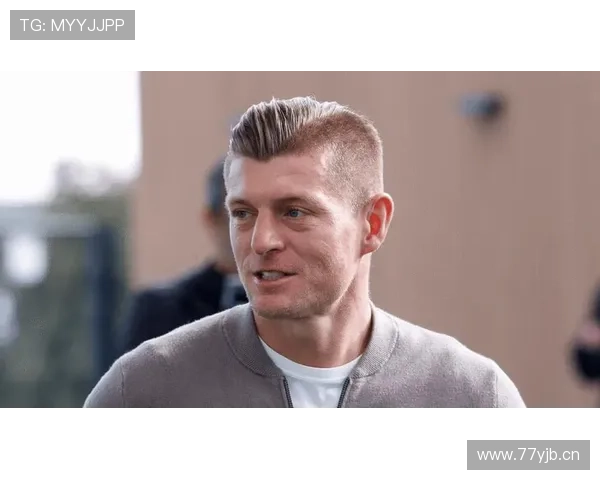 托尼·克罗斯批巴萨难夺欧冠